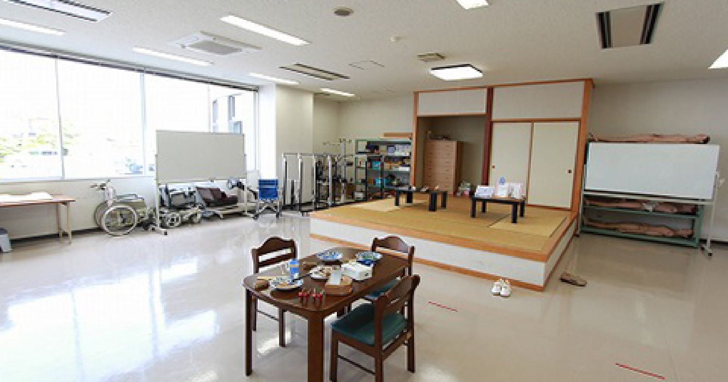 ADL室